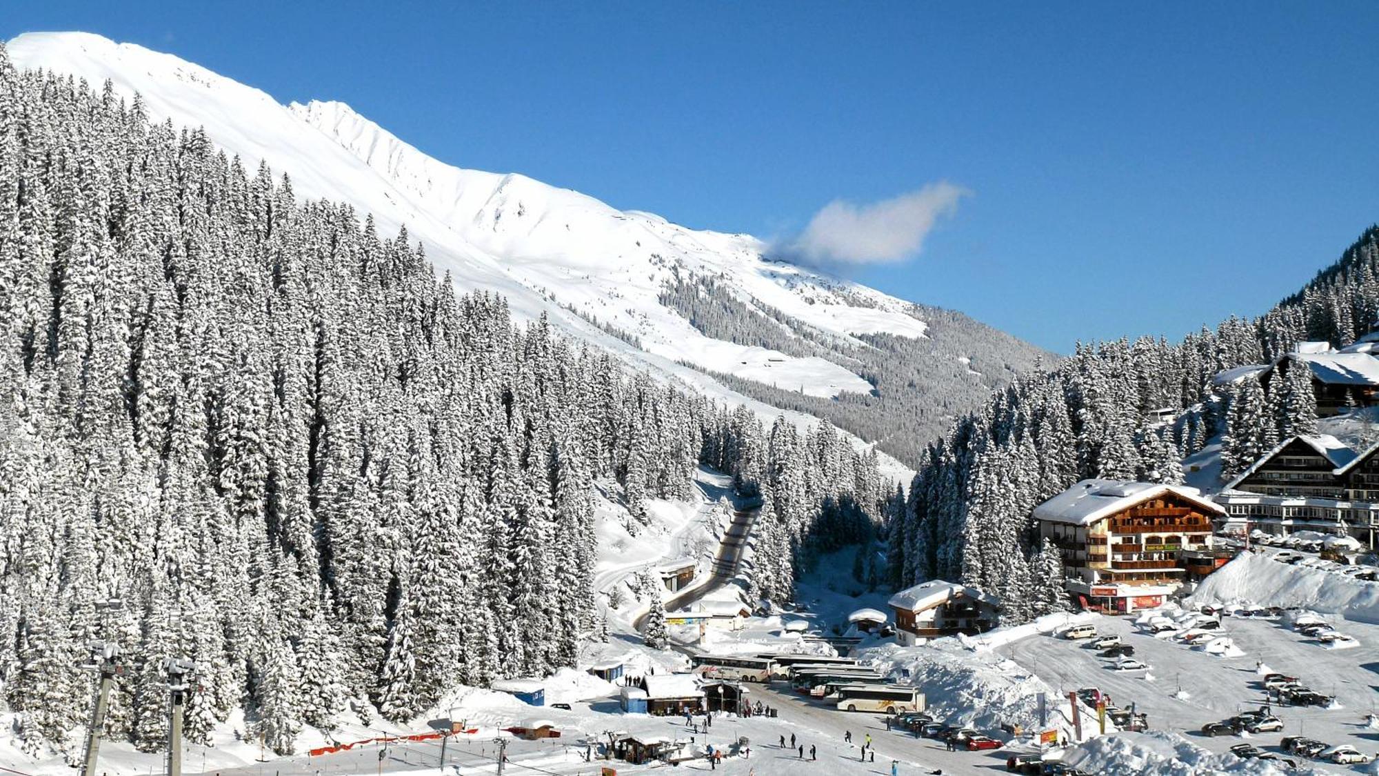 Almhof Hotel 4*