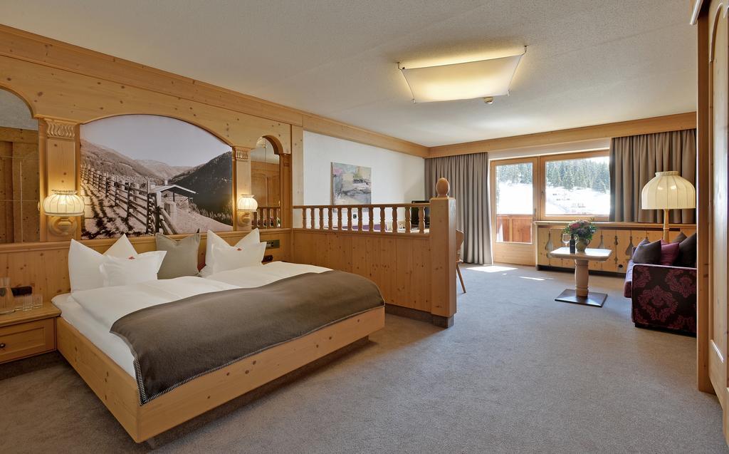 Almhof Hotel